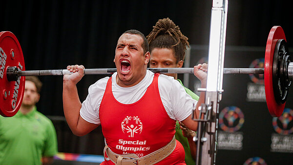 Ansicht eines Powerlifting-Athleten der vergangenen Special Olympics World Games